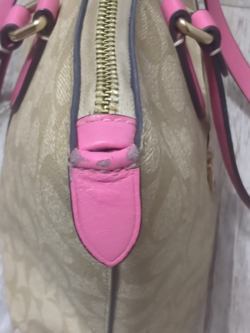 Coach Gallery Tote in Signature Canvas - Khaki & Electric Pink CH504 - Picture 6 of 11